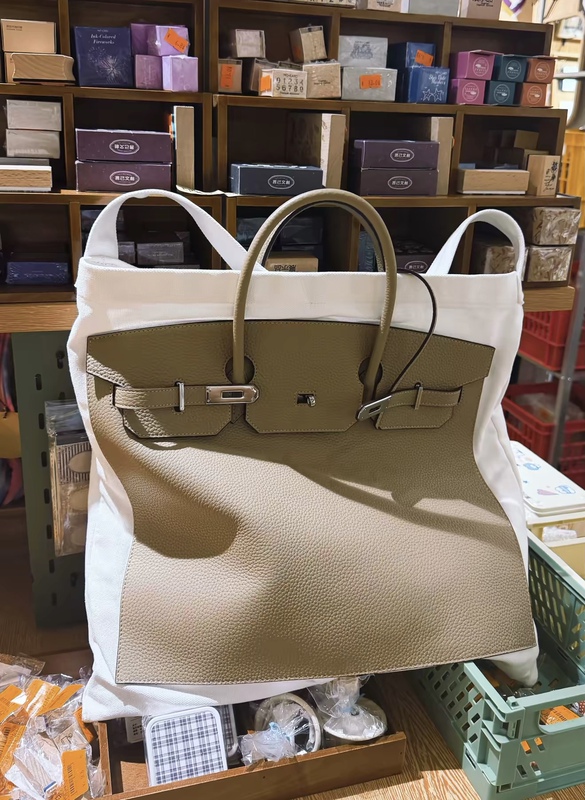 2026 New Fashion Versatile Canvas Tote Bag Casual Lazy Niche Design Large Capacity Shoulder Handbag