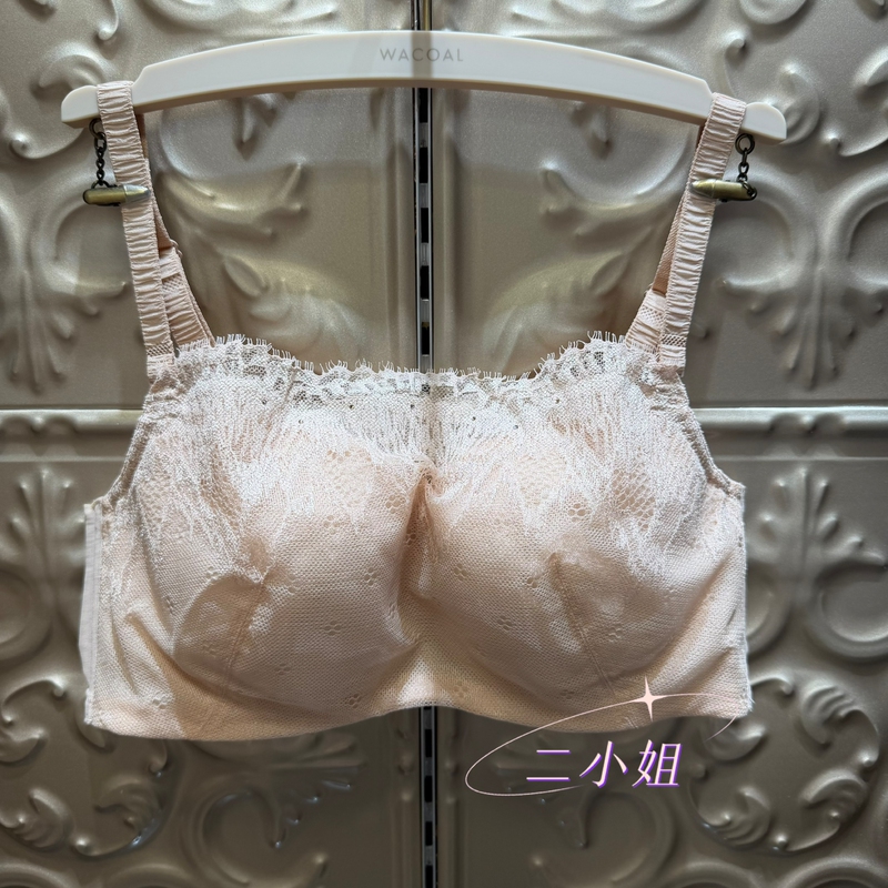 Wacoal Wb30G6 Soft Underwire Round and Stable Push-Up Detachable Bandeau Bra 499