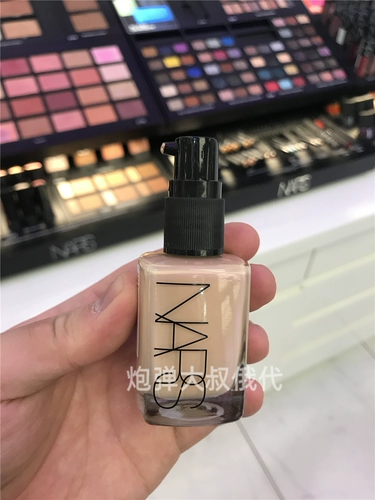 Nars, легкий и тонкий тональный крем, долговременный эффект