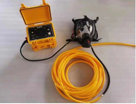 Special for anti-poison and anti-dust municipal engineering with communication with intercom long tube for suction device