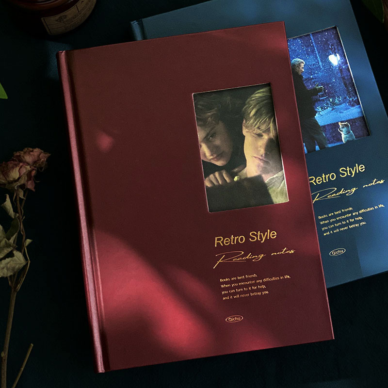 Reading Notebook Ins Wind Retro Notebook Subs Arts and crafts Delicate Panes Hands books This reading Excera Notebooks