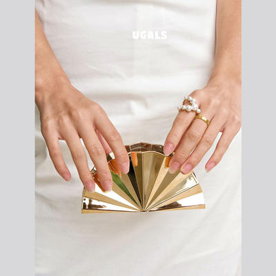 UGALS French metal acrylic folding fan mini box, banquet shiny and shiny coin purse, hand-held crossbody bag