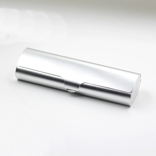 Маленькие металлические очки