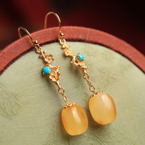 Small Silversmith Natural Honey Wax Amber Pure Silver Ancient Fagin Earrings Woman Summer Niche Design Sense Superior Ear Pendant