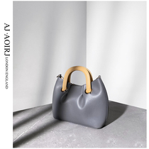 (AJ AOIRJ UK) Niche leather contrast hand-to-hand vegetable basket bag pleated cloud bag one-shoulder diagonal cross bag