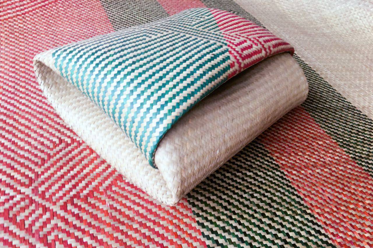 Pure hand woven traditional straw mattresses Pure Natural Passable Grass Mat old Phay mat Yougrade Guangdong Grass mat