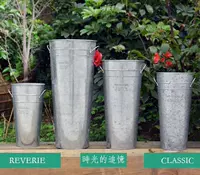 Bán chạy nhất cổ lớn cũ không thấm nước kim loại dài hoa xô sắt thùng hoa bình hoa cao kirl - Vase / Bồn hoa & Kệ giỏ hoa treo tường