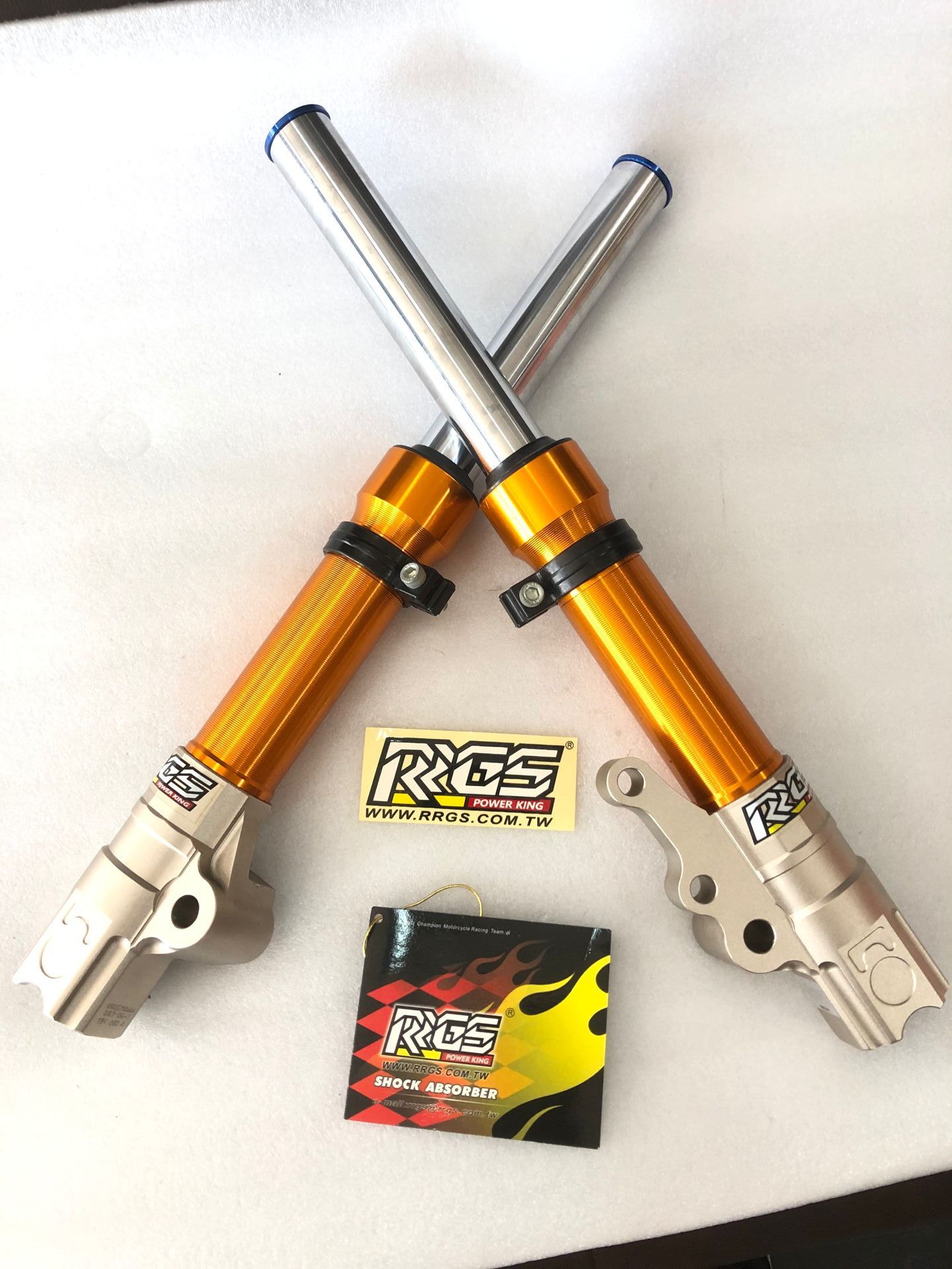 Taiwan RRGS Eagle Eagle Car plays 125 modified 30 core front fork front shock absorber right - side disc brake