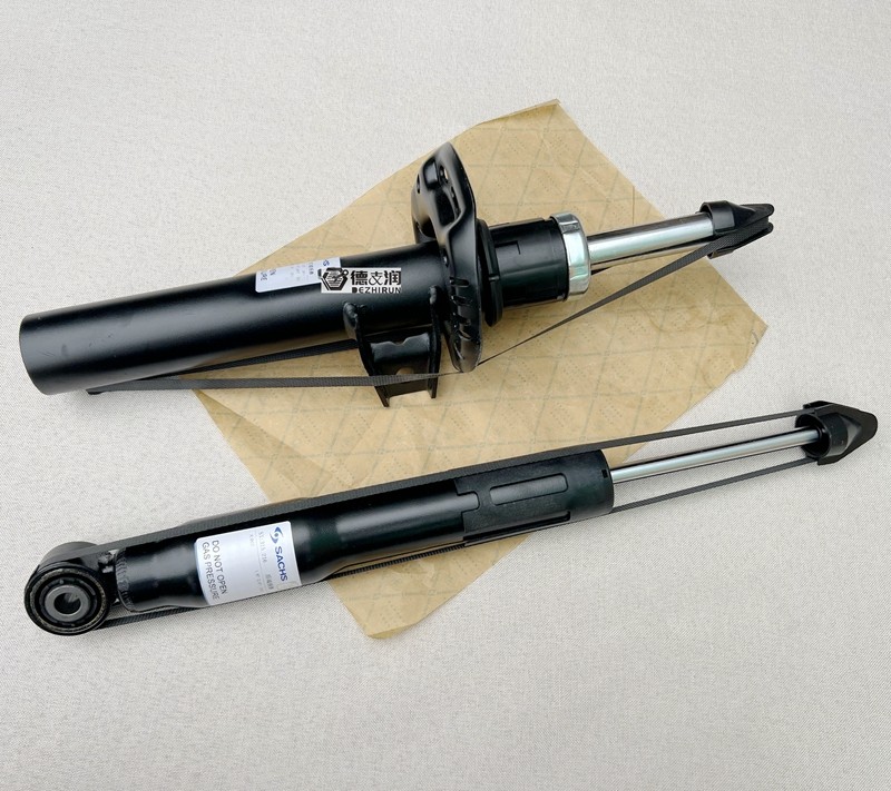 Applicable to Sagitar Magotan CC Golf 6GTI Mingrui Haorui TiguanPassat front shock absorber rear shock absorber
