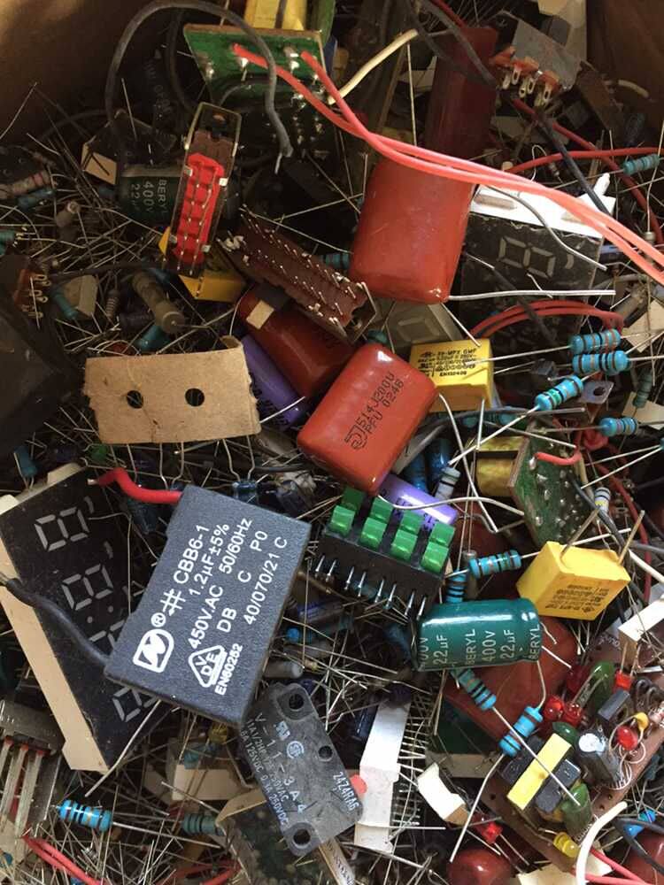 13 yuan 500g mixed electronic components package capacitance resistance triode lamp USB buy 3 get 1