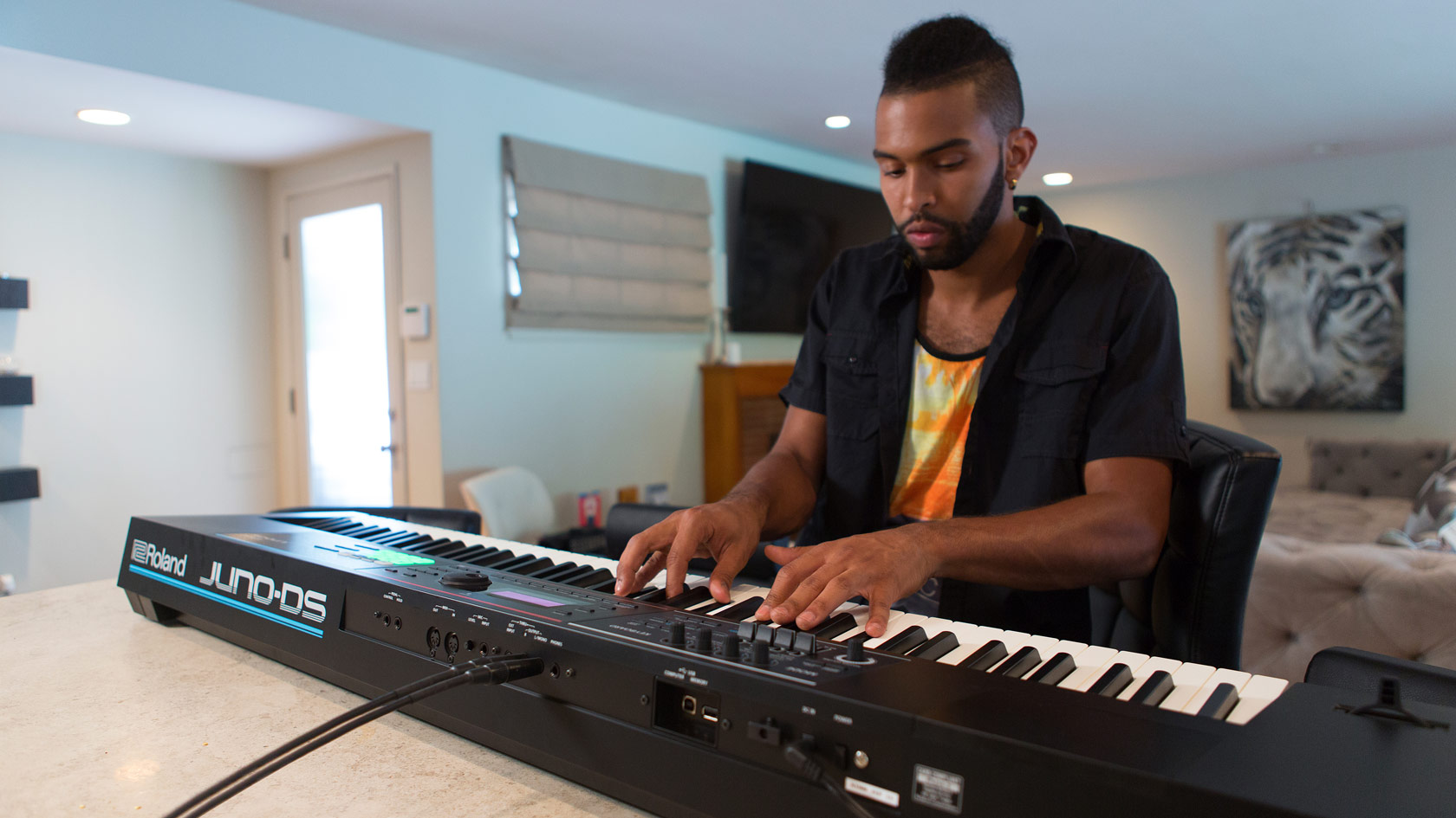 Roland Roland JUNO-DS88 tổng hợp điện tử 88-key âm nhạc điện tử tổng hợp đối trọng bàn phím điện tử đàn piano điện tử