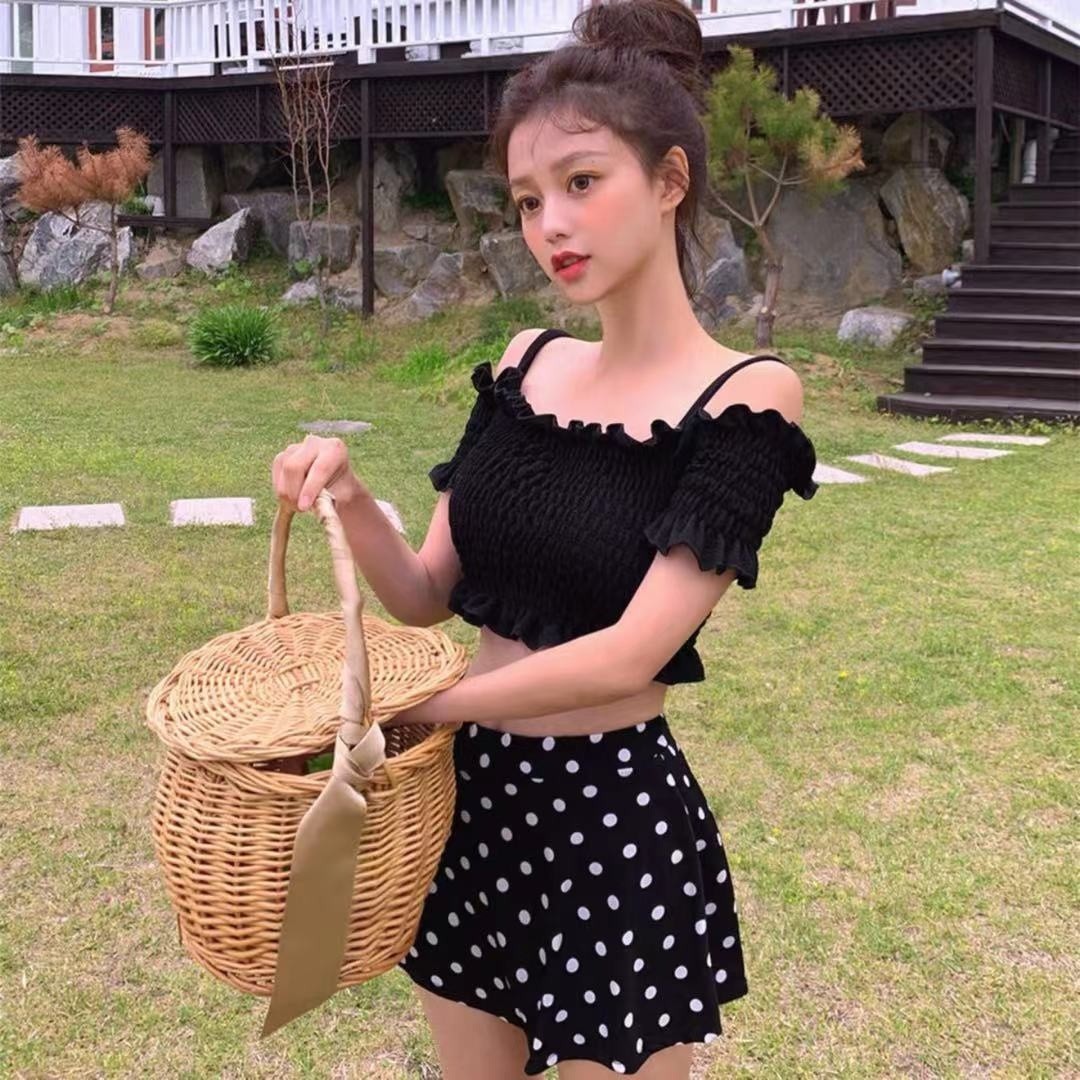 ins new hot spring black polka dot bikini small chest steel support gathers to cover the belly and show thin two-piece swimsuit women