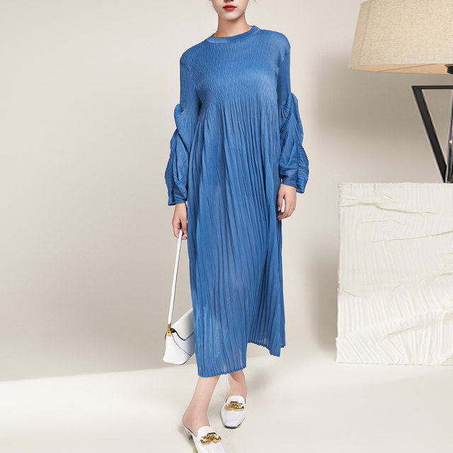 Miyake pleated dress women's autumn 2022 puff sleeve long skirt loose plus size women's dress showing temperament skirt