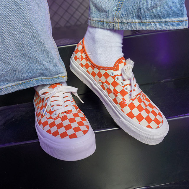 Vans ຢ່າງເປັນທາງການ Authentic44DX ສີສົ້ມ checkerboard ເກີບຜ້າໃບ Anaheim