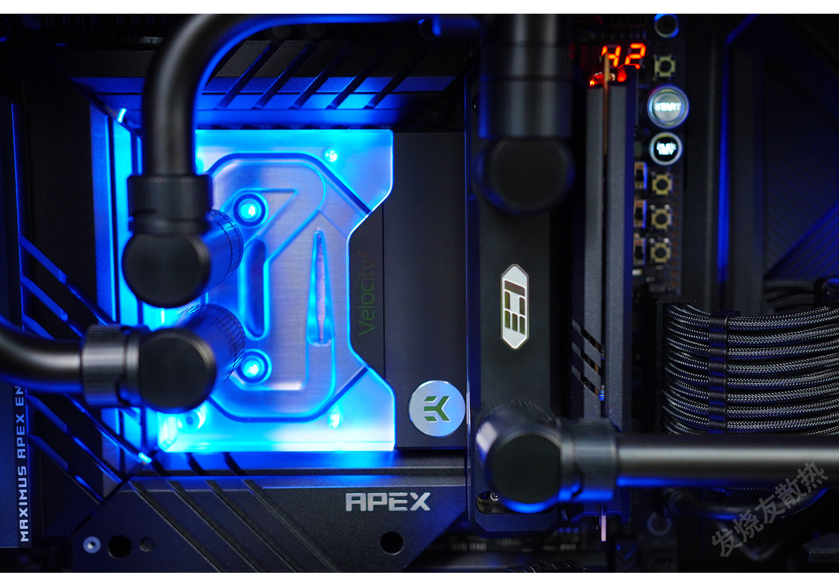 Шасси питания вентилятор комплект поставки  发烧友水冷|rog创世神701机箱 金属硬管ek水冷方案 cpu显卡散热 Ekwb