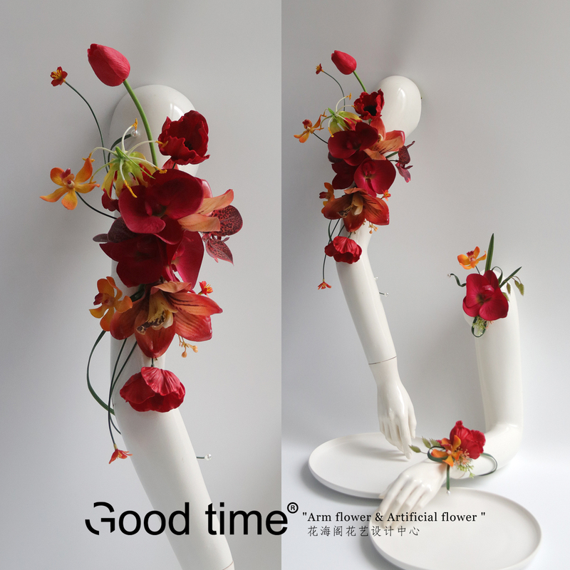 Flowers on the Arm, Arm Rings, Artificial Flowers, Photo Shoot, Wedding Celebration, Bride, Photo Shoot, Floral Art, Red