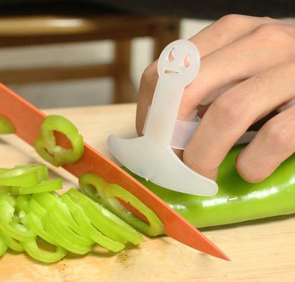 Vegetable cutter Hand protector Hand protector Smiley face Vegetable cutter Hand protector Finger protector Creative gadgets