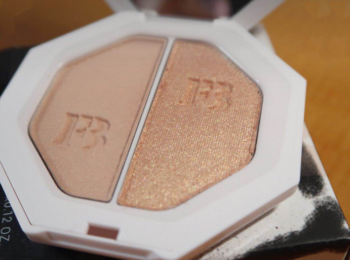 Fenty Beauty Rihanna Rihanna có độ bóng cao hai màu bóng mắt đa mục đích đĩa tại chỗ highlight dạng kem