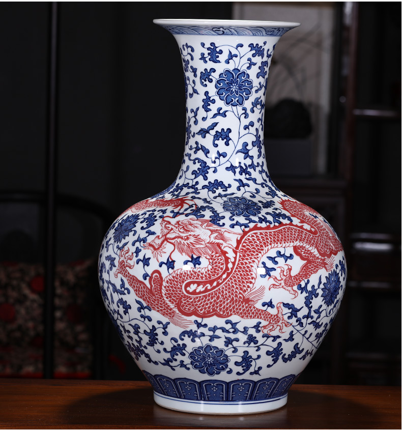 Jingdezhen ceramics imitation qianlong manual of large blue and white porcelain vase flower arranging Chinese sitting room adornment is placed