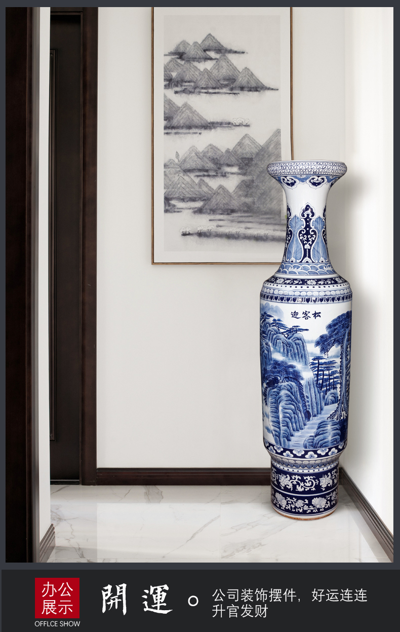 Jingdezhen ceramics hand - made guest - the greeting pine landscape painting of large blue and white porcelain vase villa hotel lobby for the opening