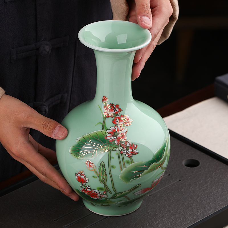 Jingdezhen ceramics Chinese lotus flower bottle arranging flowers, dried flowers sitting room place, rich ancient frame wine household act the role ofing is tasted