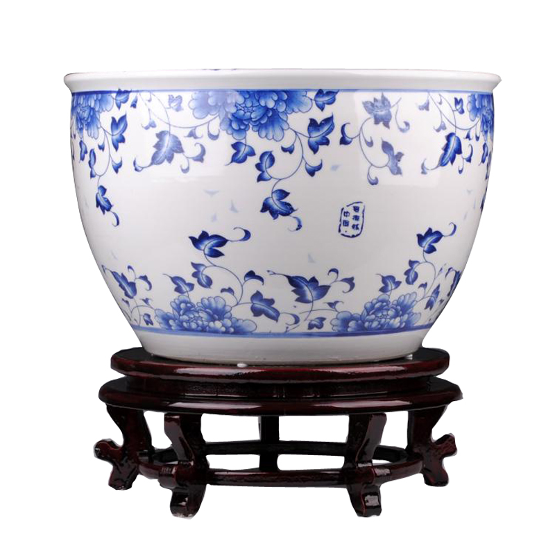 The tripod with two handles all The goldfish bowl of blue and white porcelain of jingdezhen ceramics have practical that occupy The home furnishing articles water lily tortoise cylinder in large