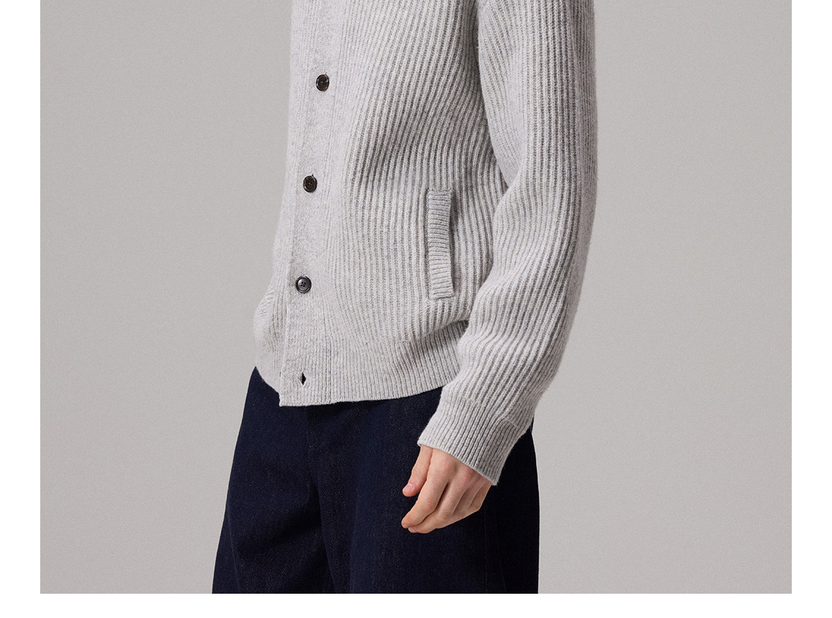 CULTUM Merino Wool Stand Collar Sweater
