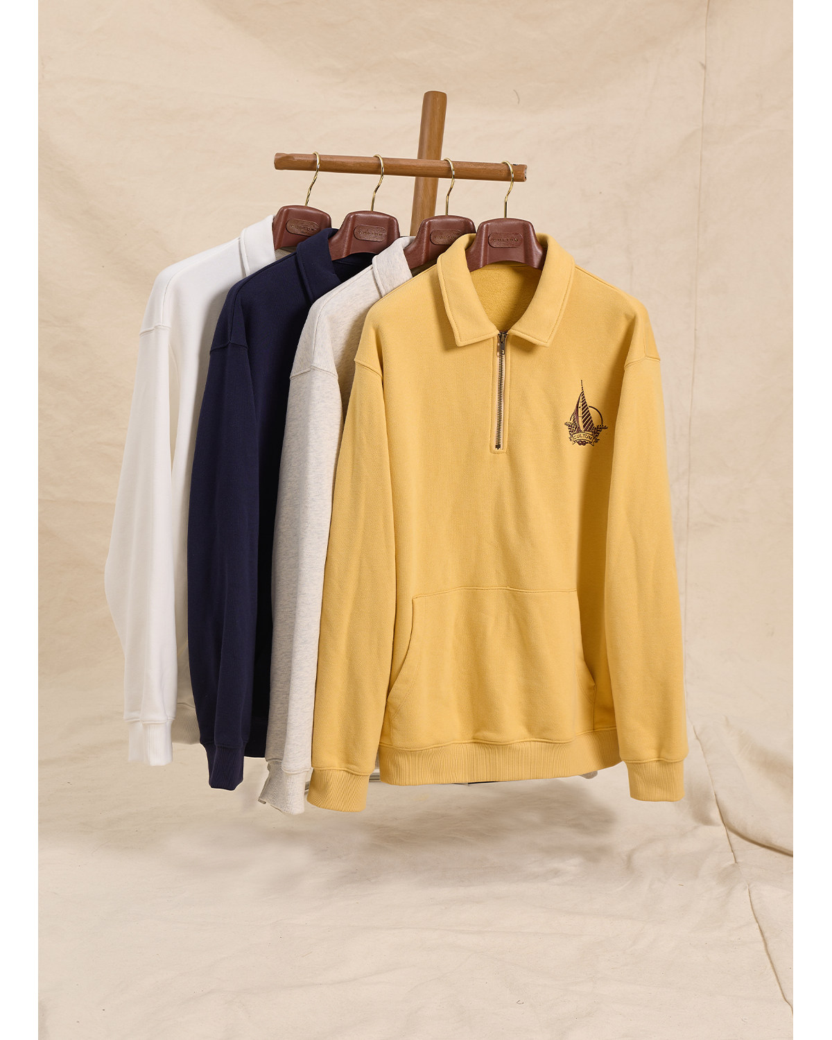 CULTUM Half-Zip Embroidered Loose Sweatshirt