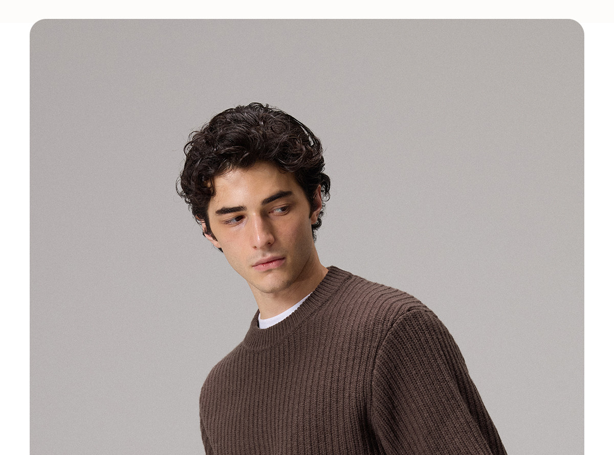 CULTUM 600g Chunky Knit Crewneck Sweater