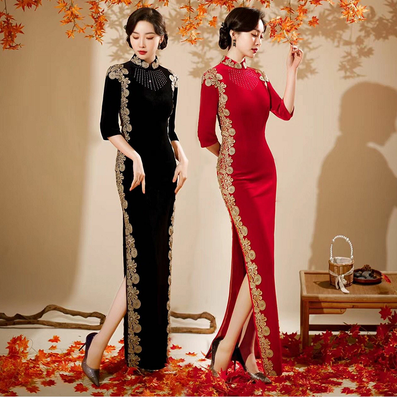 Red Long Velvet Cheongsam Dress with Gold Thread, New Vintage Slim-Fit Mid-Length Sleeve Dress for Women, Suitable for Runway Shows and Performances