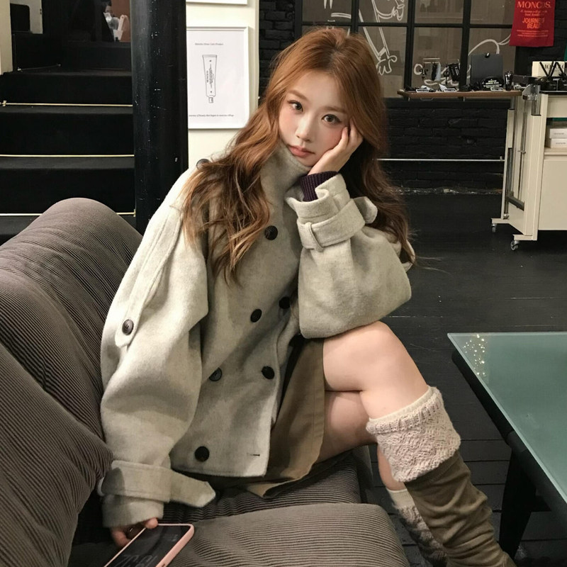 Korean-Style Oatmeal-Colored Thick Woolen Coat for Women, 2026 Winter New Short Cashmere Woolen Coat for Petite Women Korean-Style Oatmeal-Colored Thick Woolen Coat for Women, 2026 Winter New Short Cashmere Woolen Coat for Petite Women