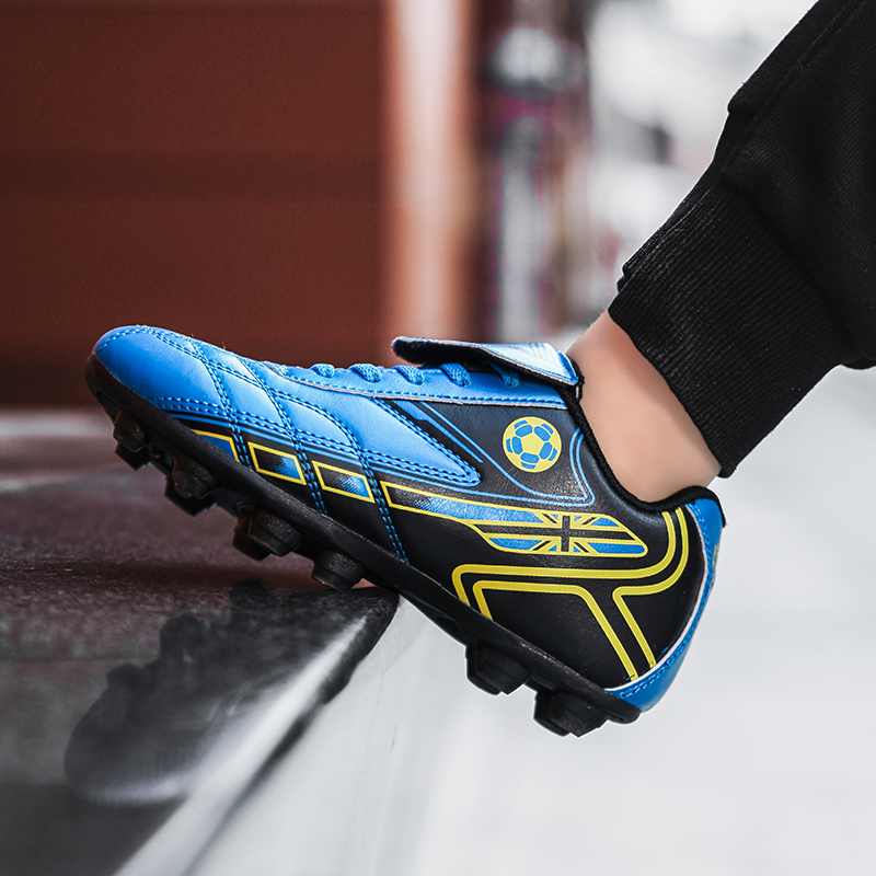 Chinese Di C Ronaldo Assassin football shoes boys and girls ag long nails boys training Putian shoes