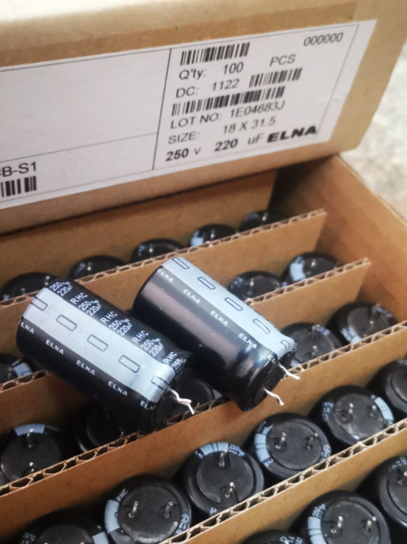 250V220UF 250V ELNA Ina imported Japan RHC electrolytic capacitor 18*31 105℃