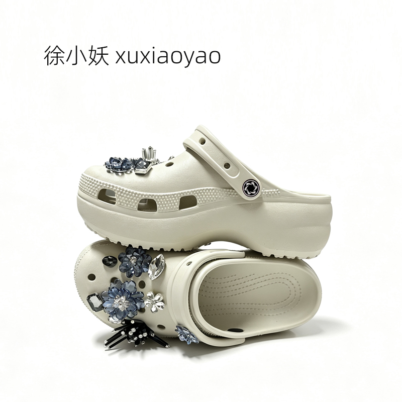 Cloud (4cm) Clogs with Closed Toe, Non-Slip, New Summer Thick-Soled Height-Increasing Beach Sandals, Outdoor Women's Slippers