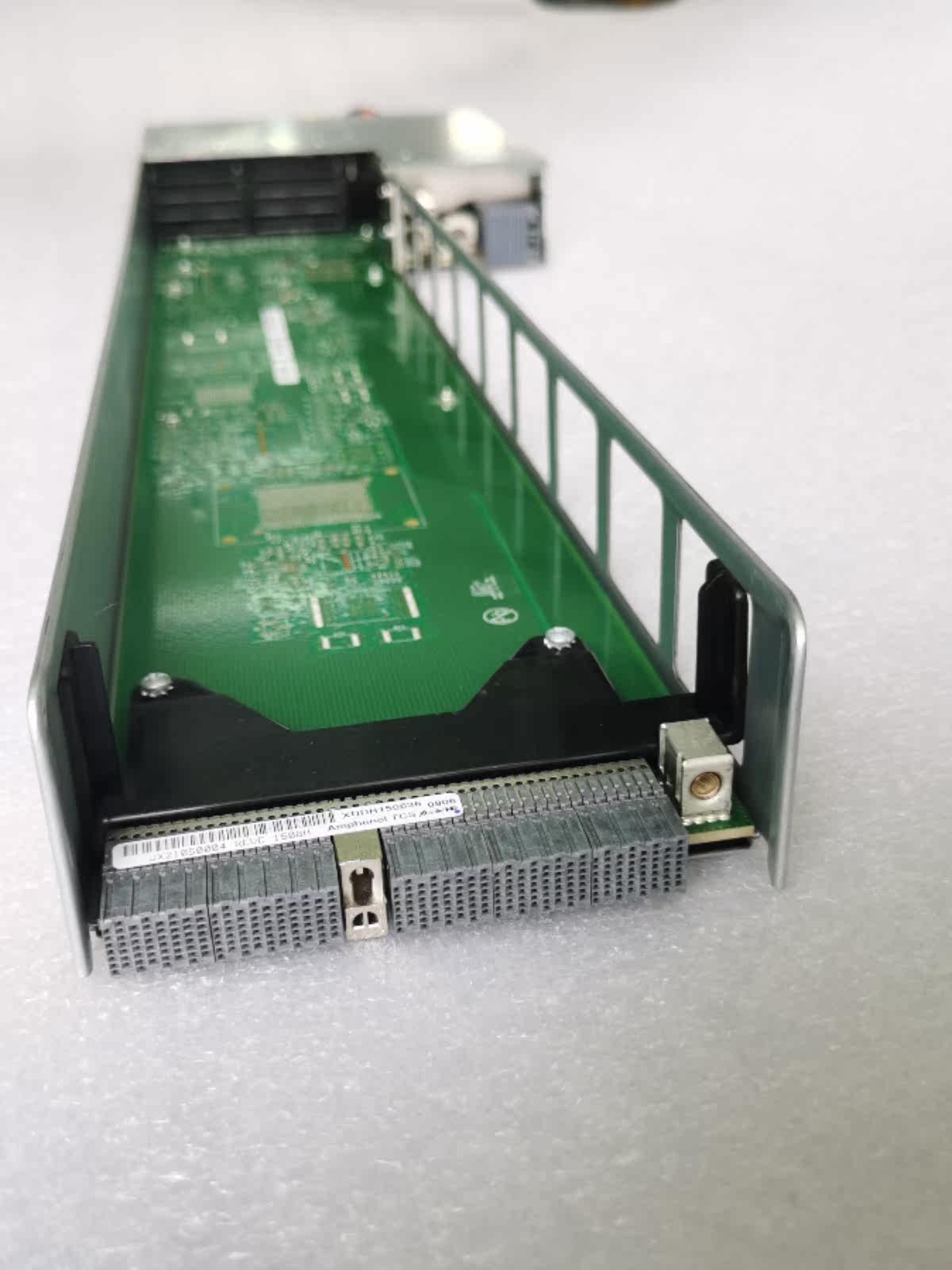 303-329-001B-01 EMC VS6 I/O Board 303-329-001B 1 303-329-001B-01 EMC VS6 I/O Board 303-329-001B
