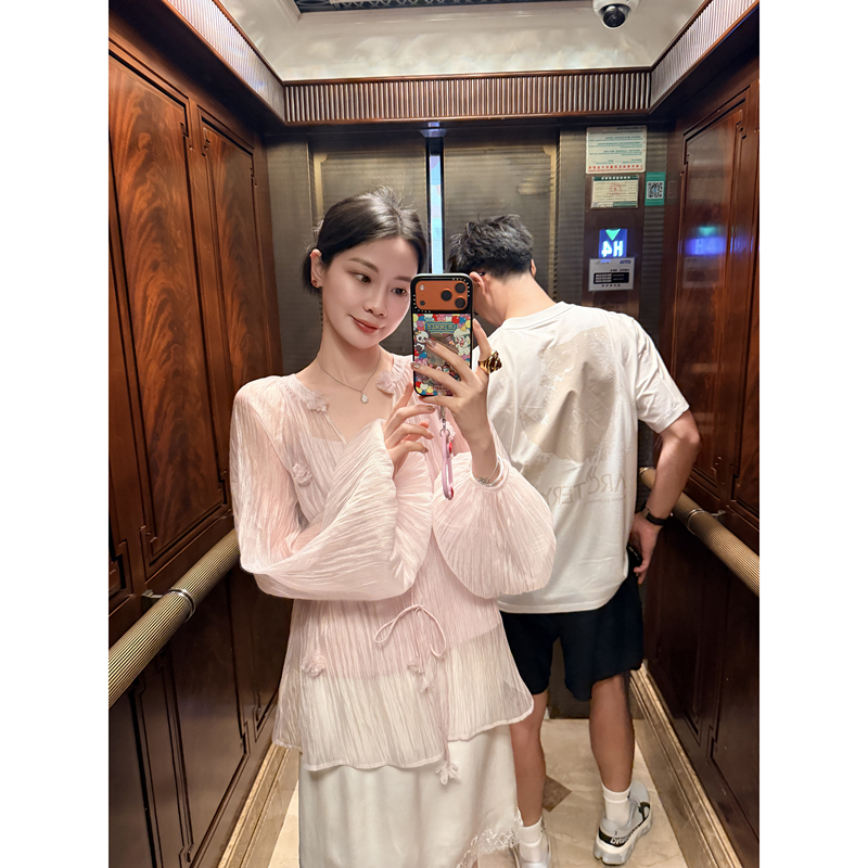 【Peony】Lightweight, Slightly Sheer, Cloud-Like Crepe, Atmospheric French-Style Three-Dimensional Floral Camisole Two-Piece Shirt Set-0172
