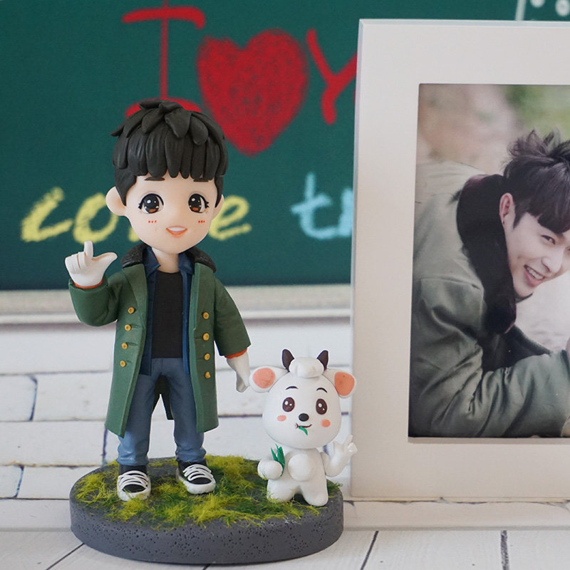 Zhang Yixing with the same peripheral birthday gift photo custom cartoon model doll keychain diy creative gift