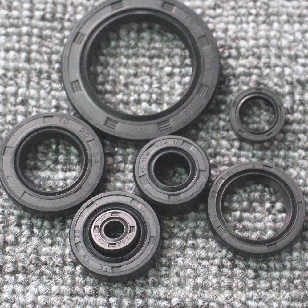 Adapted locomotive Qianjiang accessories QJ250-H L J rear output auxiliary shaft oil seal XV250 25 * 45 * 6 * 6