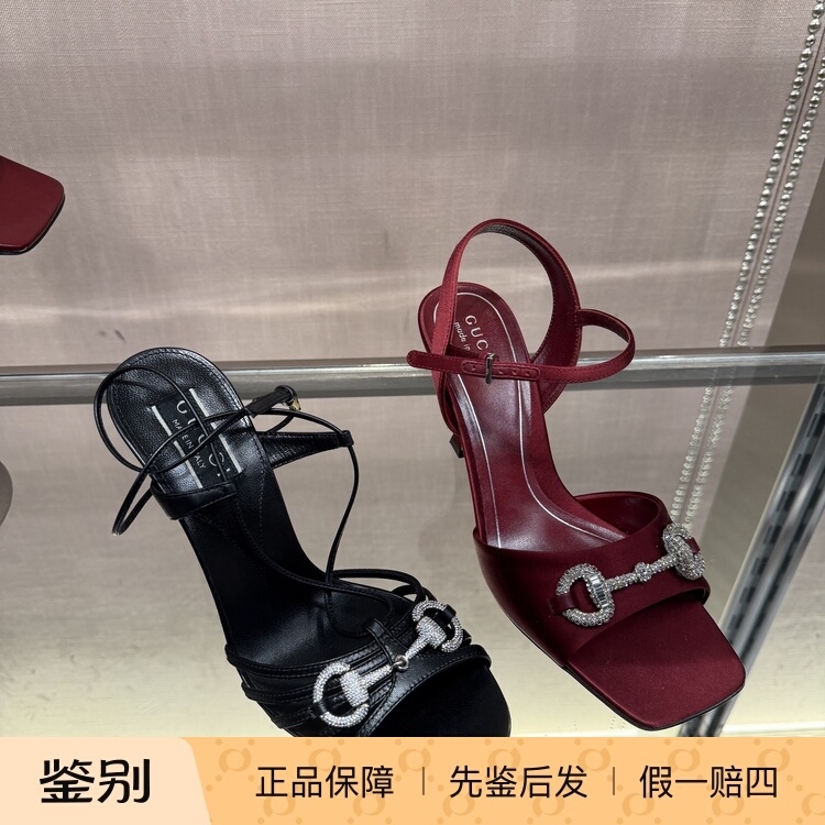 Small Biscuit-Shaped Italian Gucci Diamond-Studded High-Heeled Sandals, Black