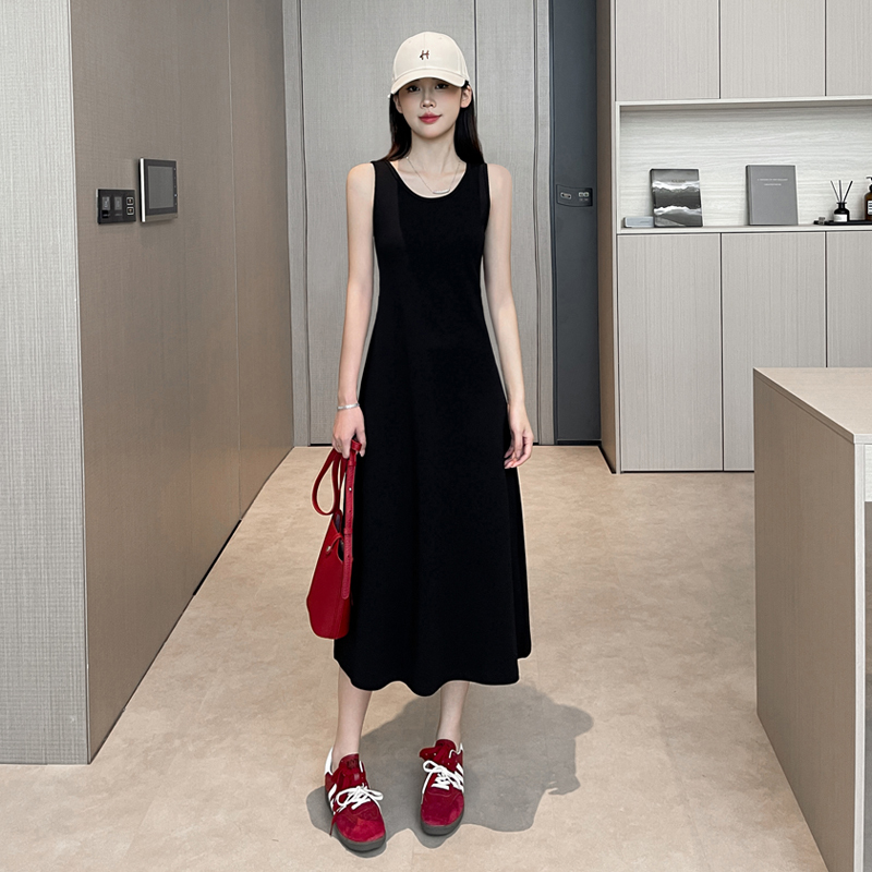 Black Sleeveless Vest Dress for Women, Spring and Summer Style, Loose and Slimming, Inner Wear Camisole Long Dress with Drape, Waist-Cinching Little Black Dress Black Sleeveless Vest Dress for Women, Spring and Summer Style, Loose and Slimming, Inner Wear Camisole Long Dress with Drape, Waist-Cinching Little Black Dress