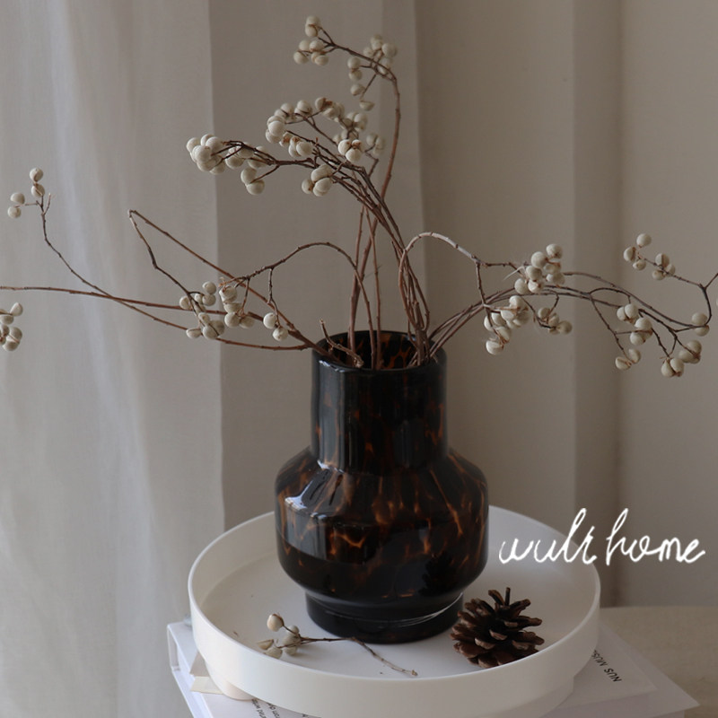 WULIHHOME ANCIENT WIND GLASS VASE TEA COLOR AMBER COLOR GLASS BOTTLE DECORATION RETRO TABLE SURFACE SWING PIECE