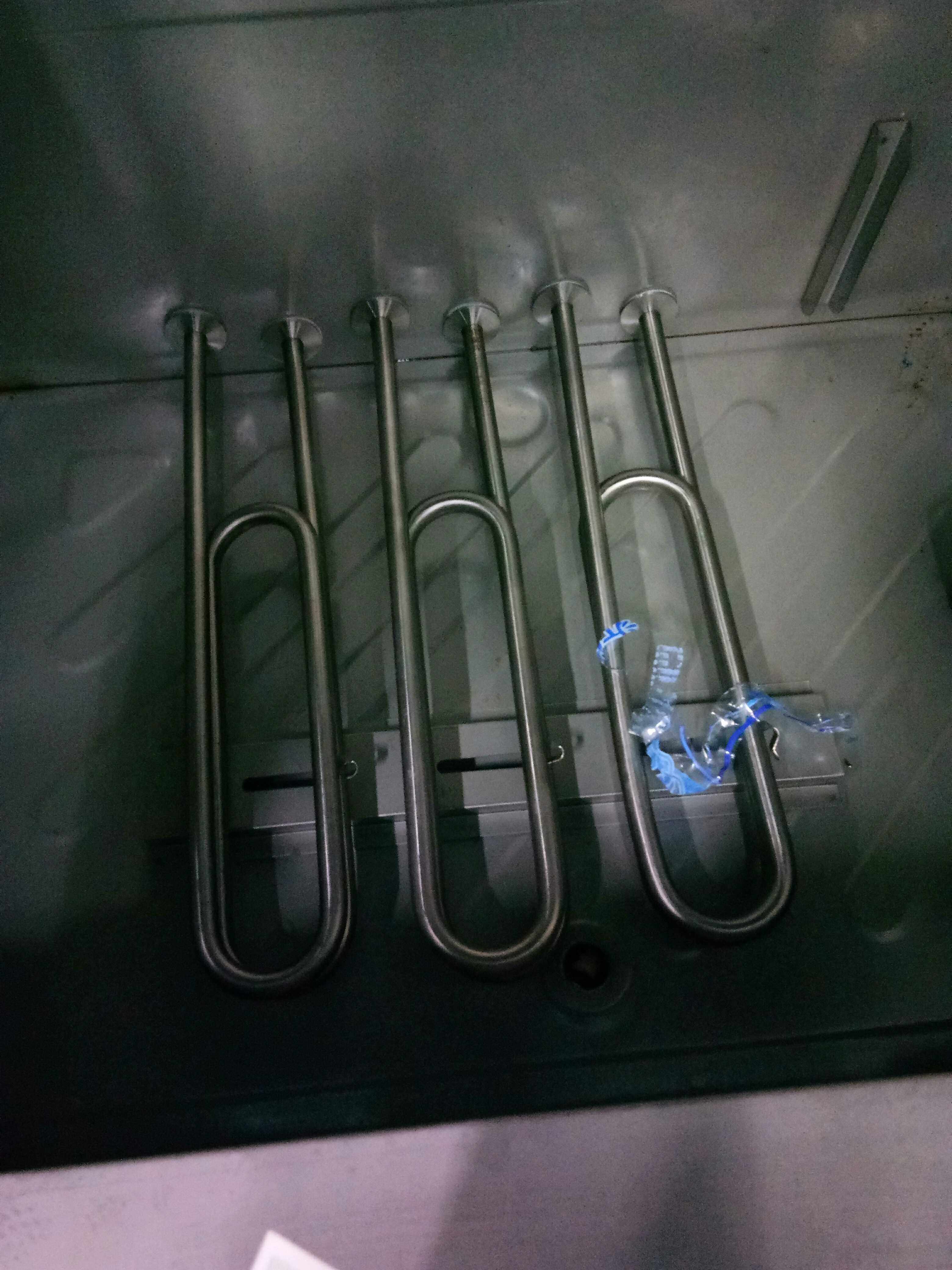 Real shot brand new Yuwang Yi Dexin Huajie Meichu electric steaming car heating tube U-shaped electric heating tube power 4kw