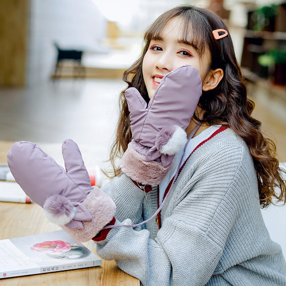 Gloves for women in winter, thickened and velvet, Korean version, cute, warm and cold-proof, winter cycling, windproof, halter neck, student cotton mittens