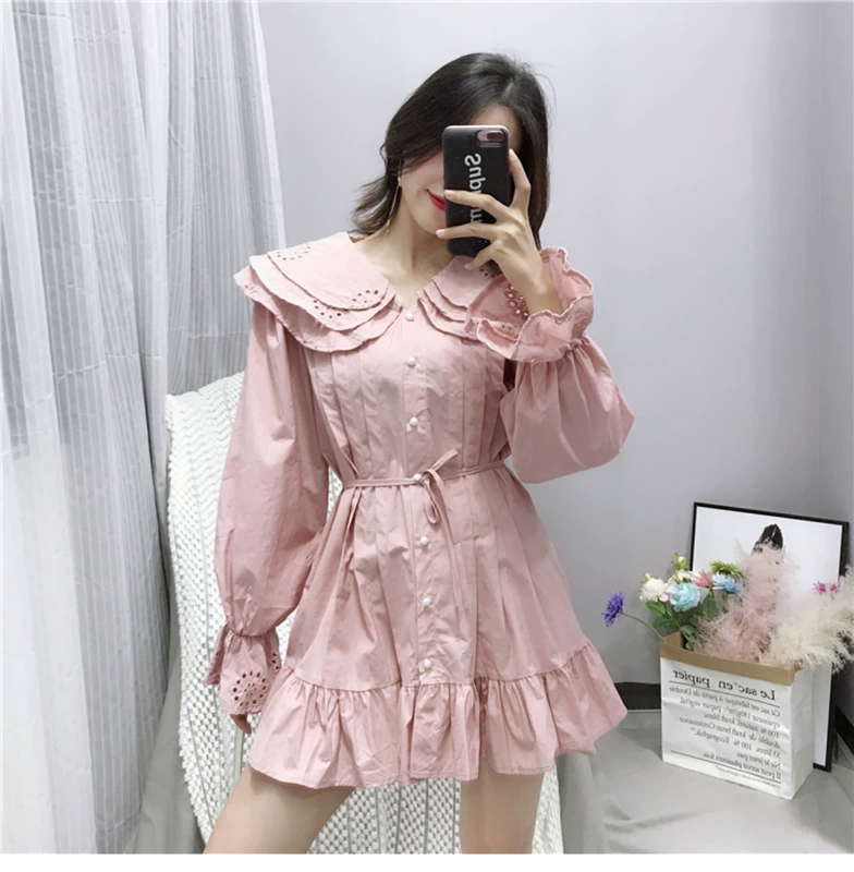 Phụ nữ lạnh của bến cảng hương vị retro Sen nữ dài tay đầm nữ ngắn ulzzang búp bê váy Một từ váy ngắn mẫu váy xòe