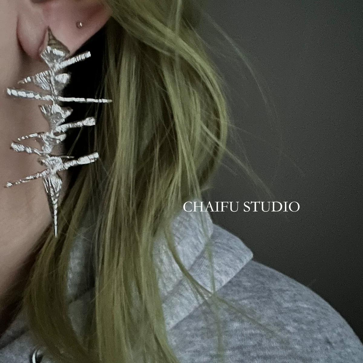 Новые дизайнерские пирсинг в стиле панк-рок Chaif Studio, массивные серьги E112 для женщин, экстравагантные серьги