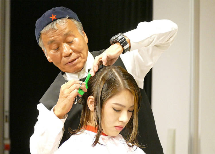 Расчёска 日本进口peekaboo梳子发型师川岛文夫剪发梳子日式标准理发美发梳