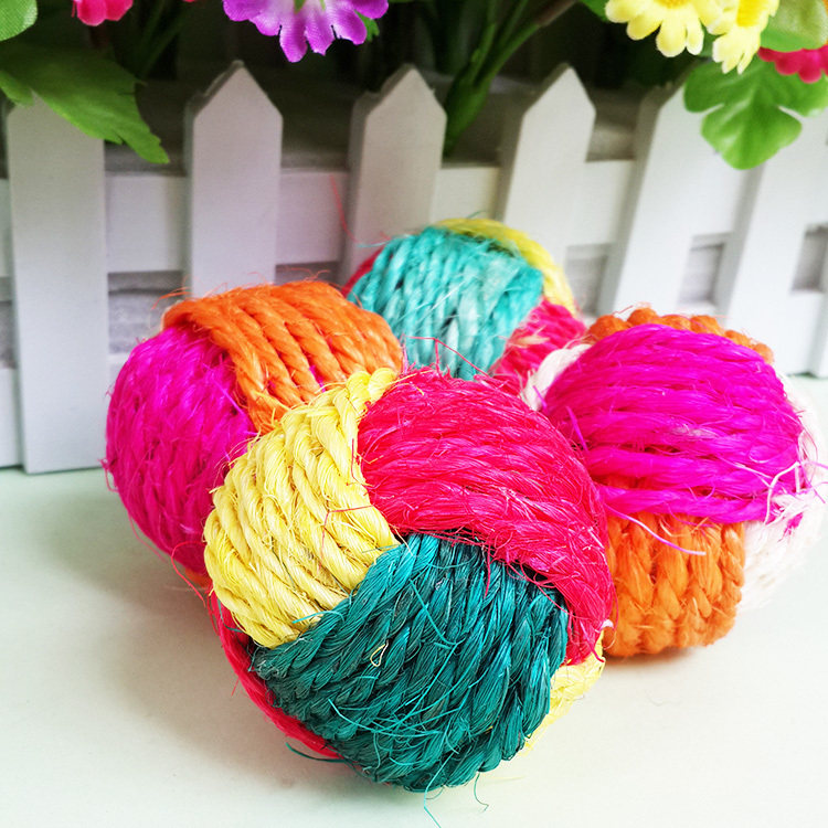 Clear Barn Handling Pets Kitty Toys Colored Hands swords sparklers Toy Cat Grabbing the cat's house