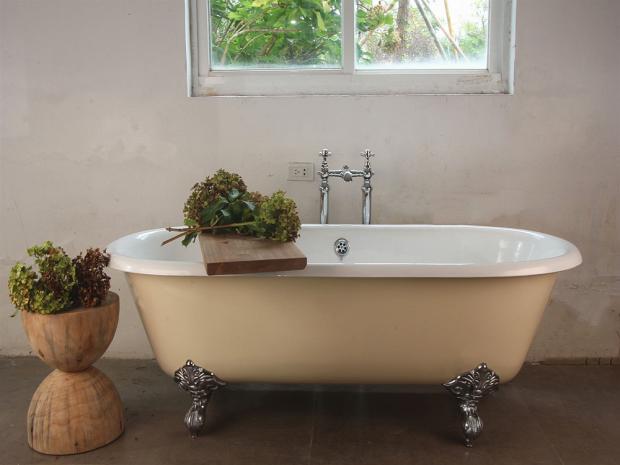 British Counter Original Order Cast Iron Bathtub Lady Bathtub Cat Foot Bathtub Retro Independent Floor Bathtub