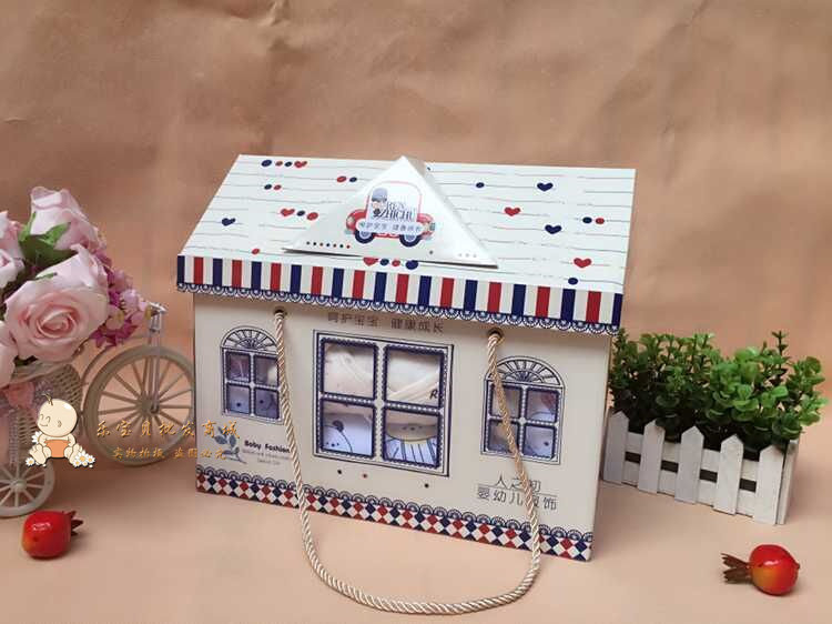 Coffret cadeau pour bébé - Vêtements + Fournitures - Ref 1956903 Image 8