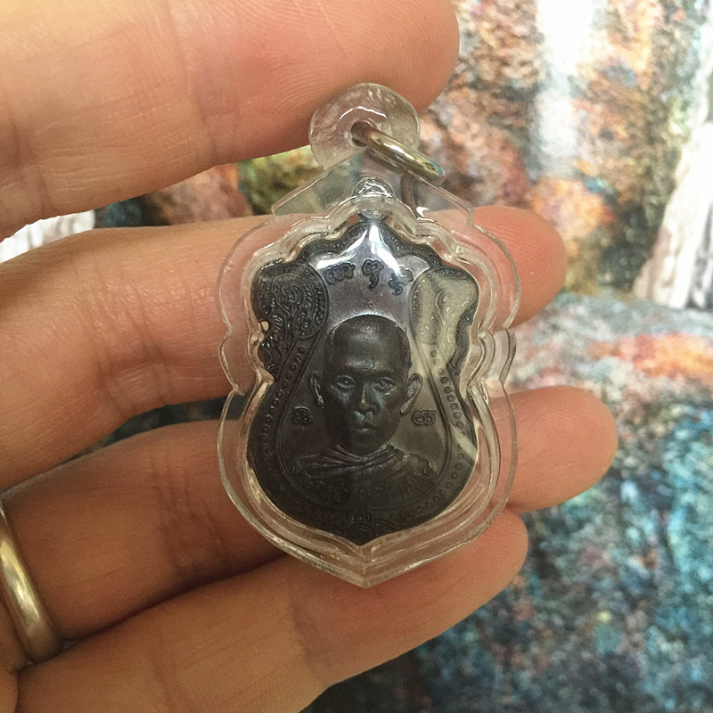 Thailand's Buddhist dragon Brain 2539 on its own